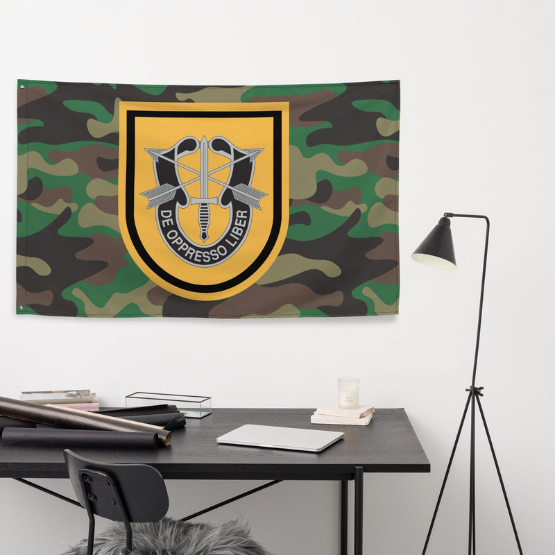 1st Special Forces Group M81 Woodland Camo Flag