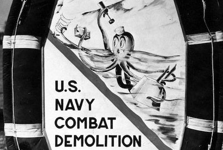 U.S. Naval Combat Demolition insignia.