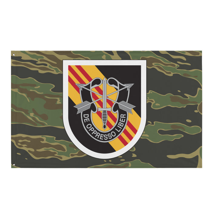 5th Special Forces Group (5th SFG) Tiger Stripe Camo Flag Tactically Acquired Default Title  