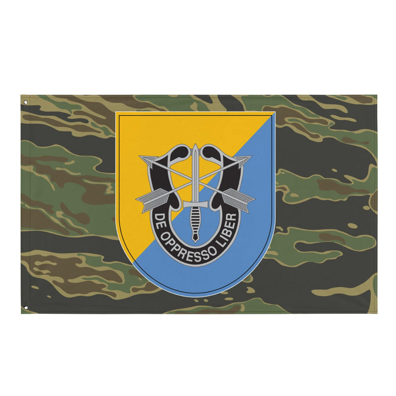 8th Special Forces Group (8th SFG) Tiger Stripe Camo Flag
