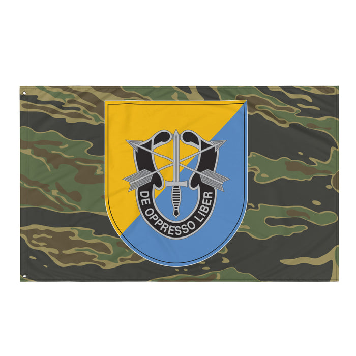 8th Special Forces Group (8th SFG) Tiger Stripe Camo Flag Tactically Acquired   