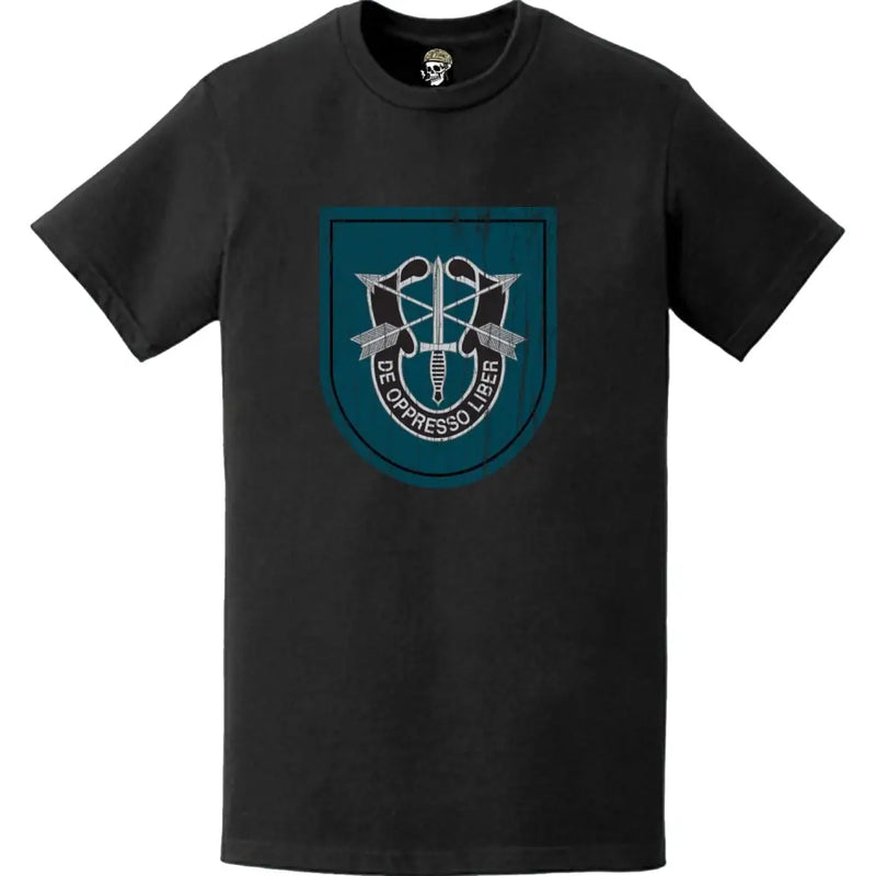 Distressed 19th Special Forces Group (19th SFG) Beret Flash T-Shirt